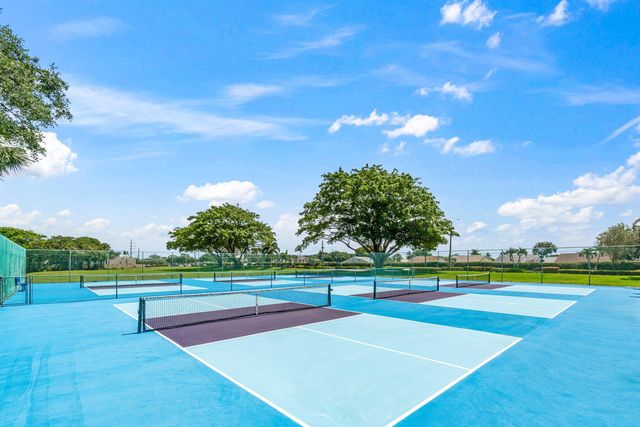 31 Misty Meadow Drive, Boynton Beach, FL 33436