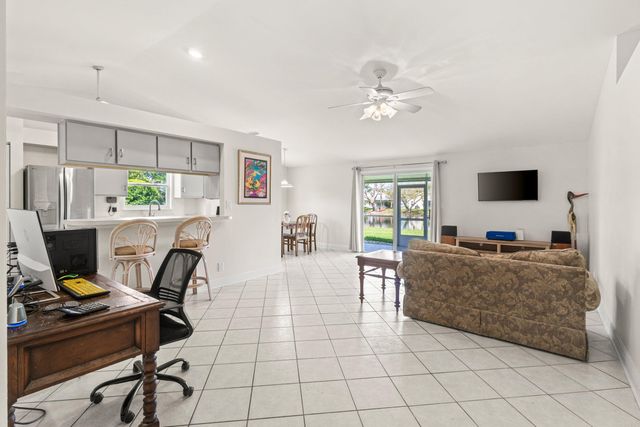 31 Misty Meadow Drive, Boynton Beach, FL 33436