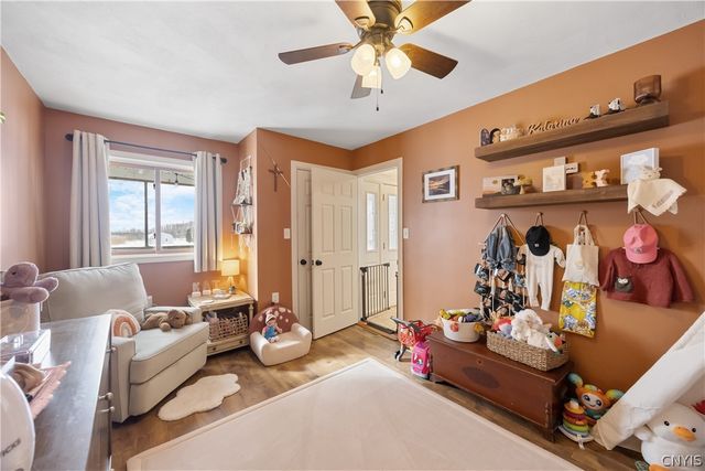 18 Biddlecum Road, Schroeppel, NY 13132