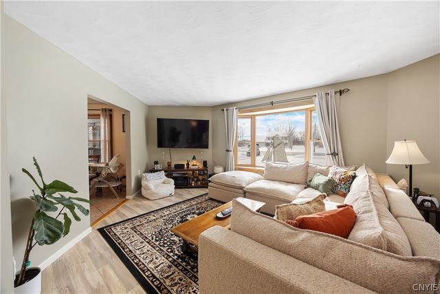 18 Biddlecum Road, Schroeppel, NY 13132