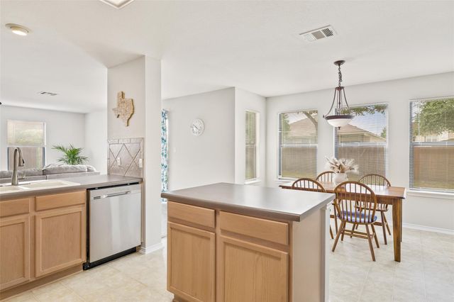 223 Woodlake DR, Georgetown, TX 78633