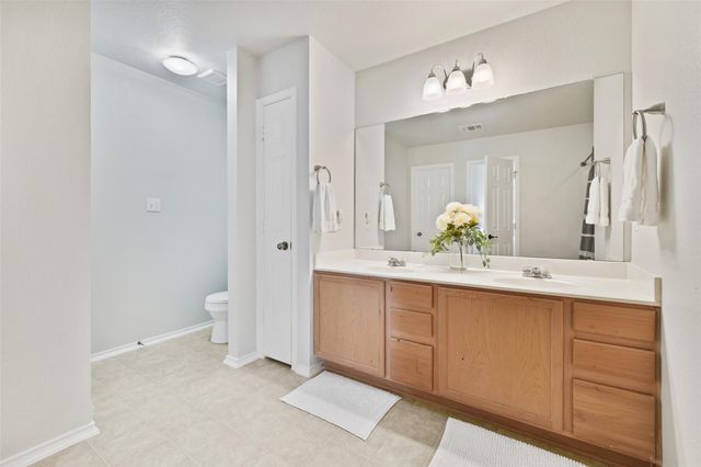 223 Woodlake DR, Georgetown, TX 78633