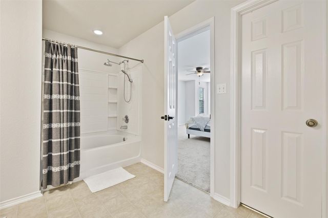223 Woodlake DR, Georgetown, TX 78633