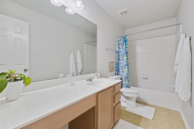 223 Woodlake DR, Georgetown, TX 78633