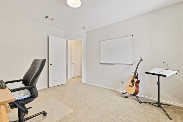 223 Woodlake DR, Georgetown, TX 78633