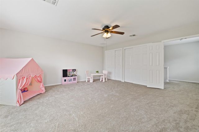 223 Woodlake DR, Georgetown, TX 78633