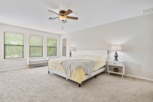 223 Woodlake DR, Georgetown, TX 78633