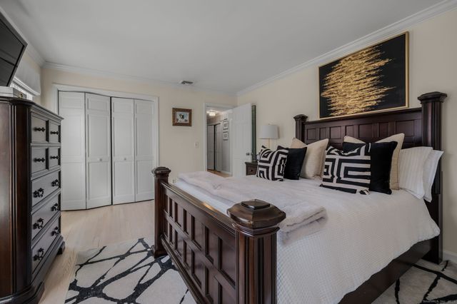 9 Essex Hills Drive, Essex, CT 06426