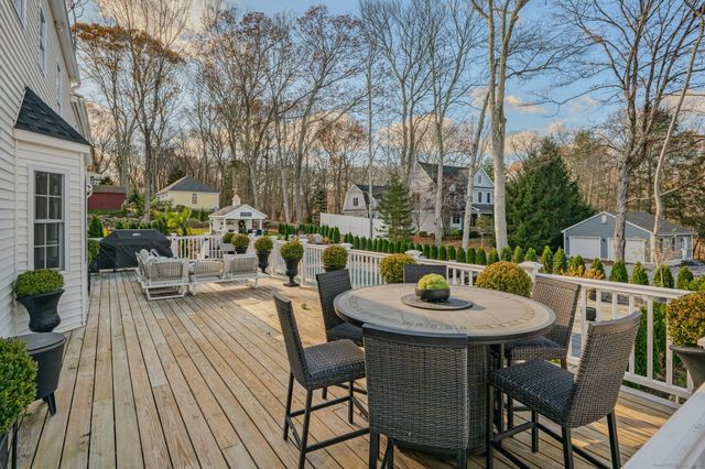 9 Essex Hills Drive, Essex, CT 06426