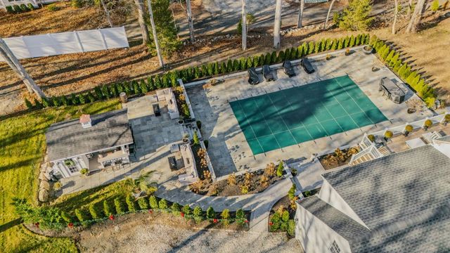 9 Essex Hills Drive, Essex, CT 06426