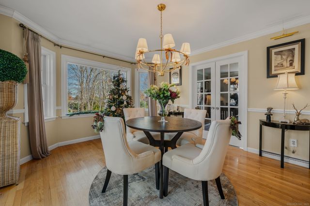 9 Essex Hills Drive, Essex, CT 06426