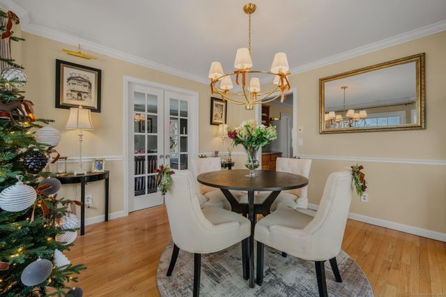 9 Essex Hills Drive, Essex, CT 06426