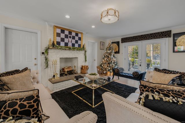 9 Essex Hills Drive, Essex, CT 06426