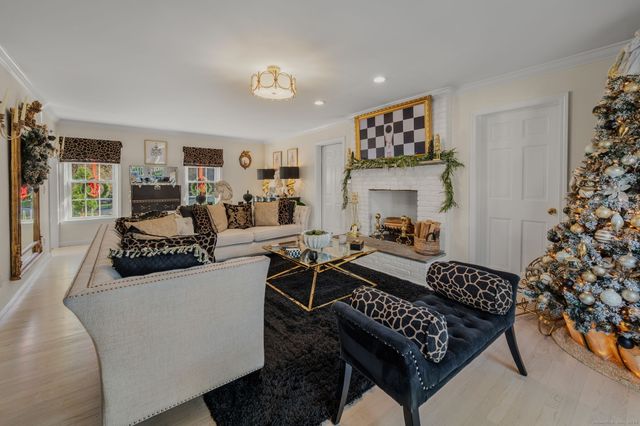 9 Essex Hills Drive, Essex, CT 06426