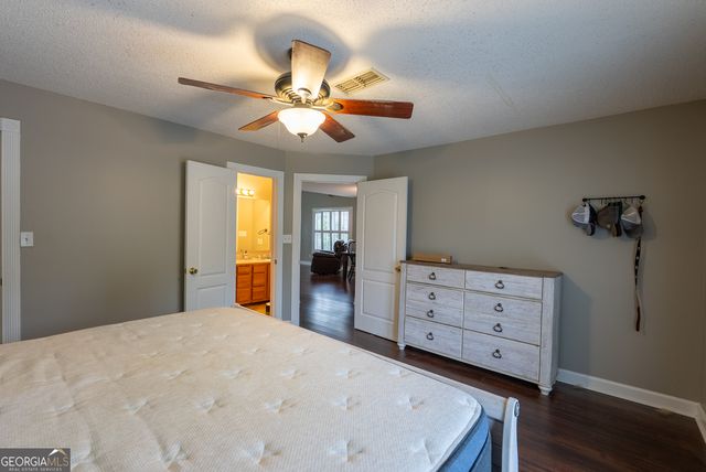 31 Crescent Cove, Thomasville, GA 31757