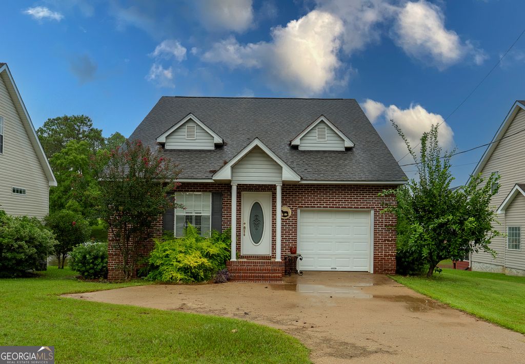 31 Crescent Cove, Thomasville, GA 31757