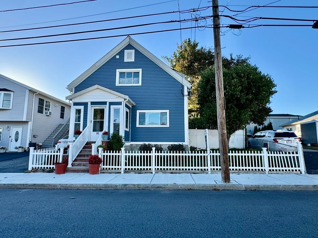 90 Oxford St, Revere, MA 02151