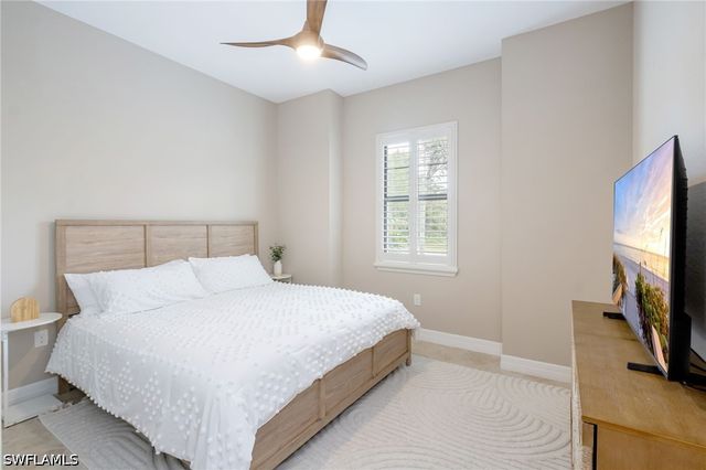 12836 Kinross LN, Naples, FL 34120
