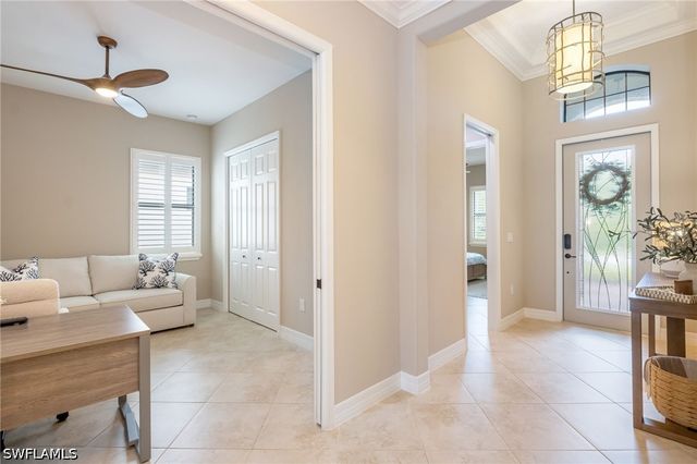 12836 Kinross LN, Naples, FL 34120