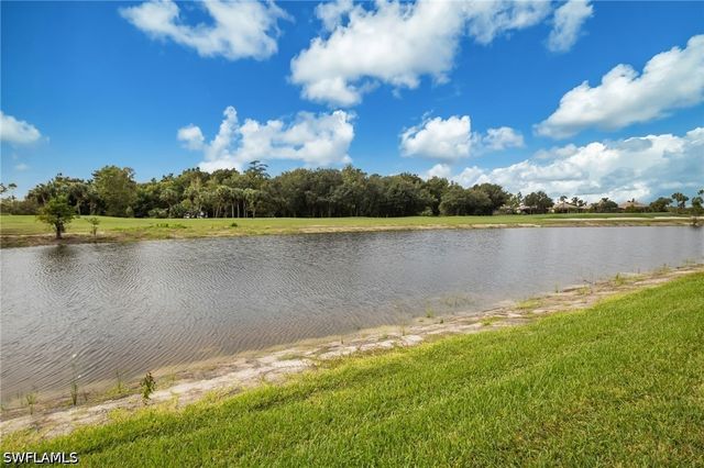 12836 Kinross LN, Naples, FL 34120