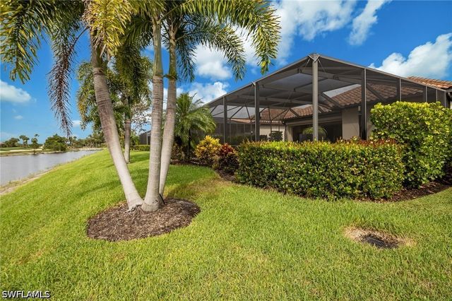 12836 Kinross LN, Naples, FL 34120