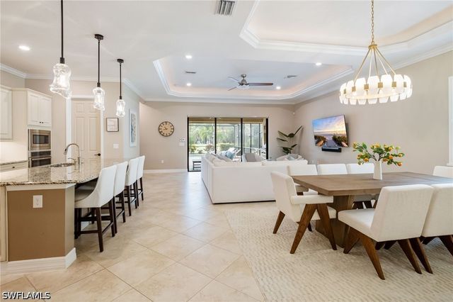 12836 Kinross LN, Naples, FL 34120