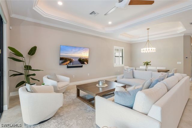 12836 Kinross LN, Naples, FL 34120