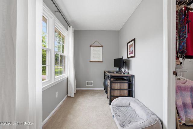 1204 Carlimar Ln, Louisville, KY 40222