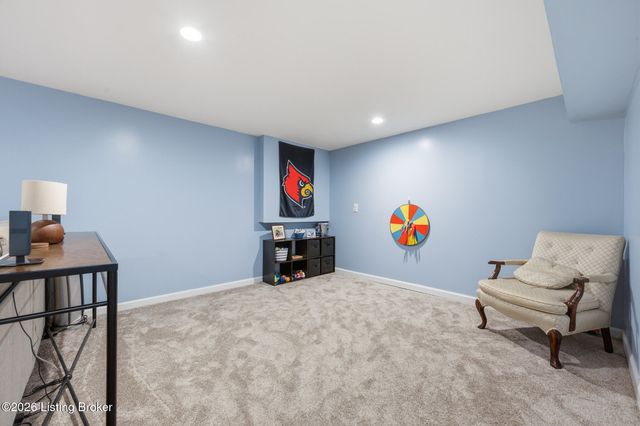 1204 Carlimar Ln, Louisville, KY 40222