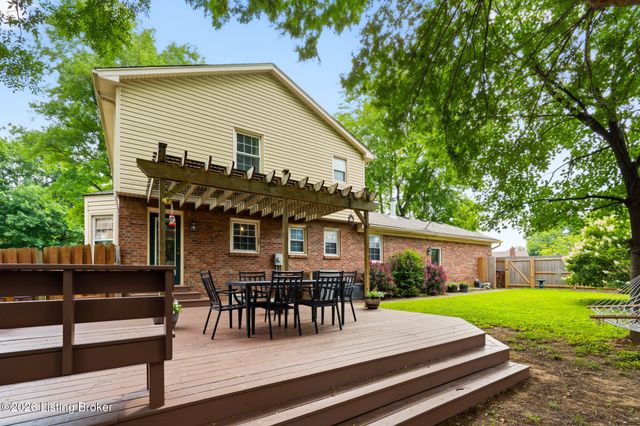 1204 Carlimar Ln, Louisville, KY 40222