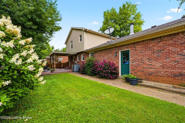 1204 Carlimar Ln, Louisville, KY 40222