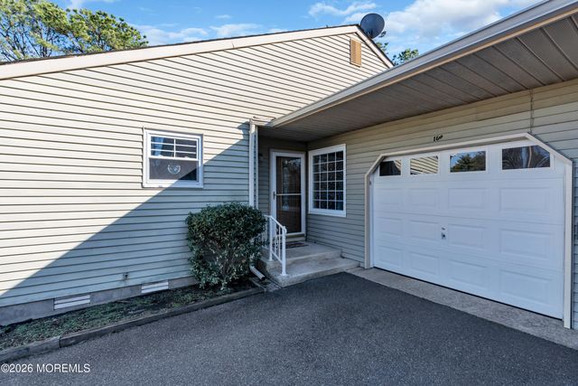 16B Amesbury Road, Whiting, NJ 08759