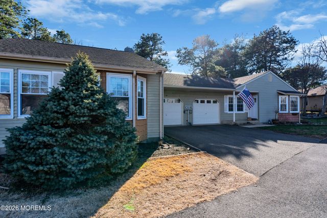16B Amesbury Road, Whiting, NJ 08759