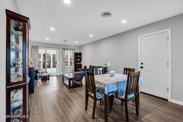 16B Amesbury Road, Whiting, NJ 08759