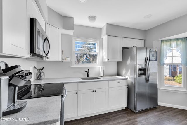 16B Amesbury Road, Whiting, NJ 08759