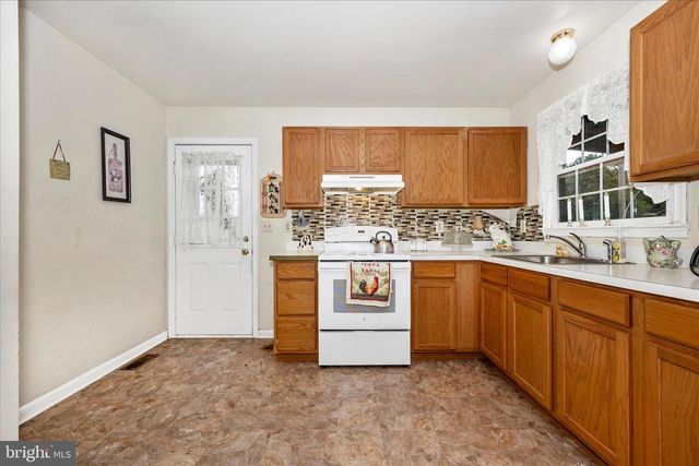9549 FINGERBOARD RD, Ijamsville, MD 21754