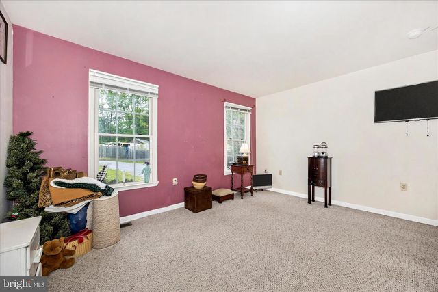 9549 FINGERBOARD RD, Ijamsville, MD 21754