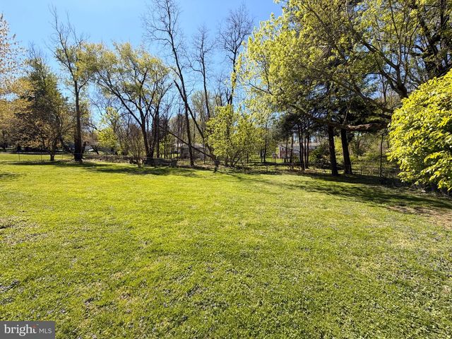 9549 FINGERBOARD RD, Ijamsville, MD 21754