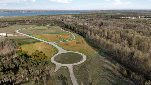 4910 Panorama Drive Nw, Rapid City, MI 49676