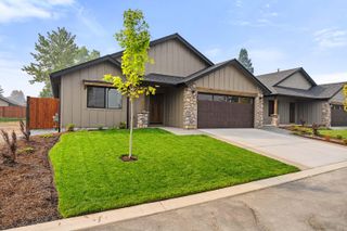 1025 River Mist Lane, Grants Pass, OR 97527