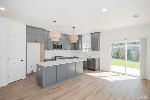 740 Van Kirk Ave, Pensacola, FL 32503