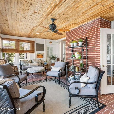 2012 Beau Drive, Carthage, MO 64836