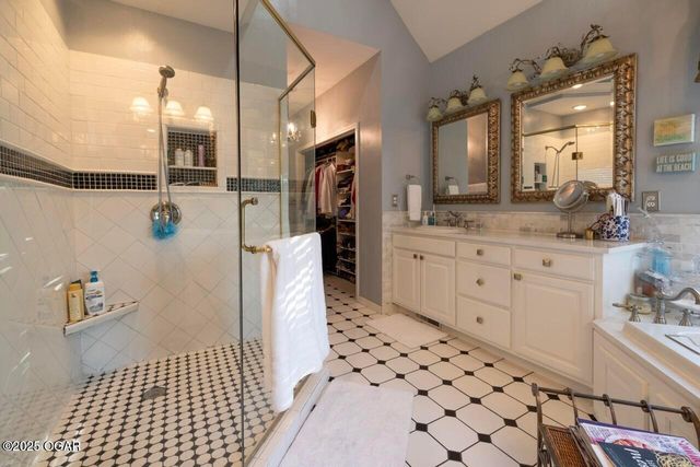 2012 Beau Drive, Carthage, MO 64836