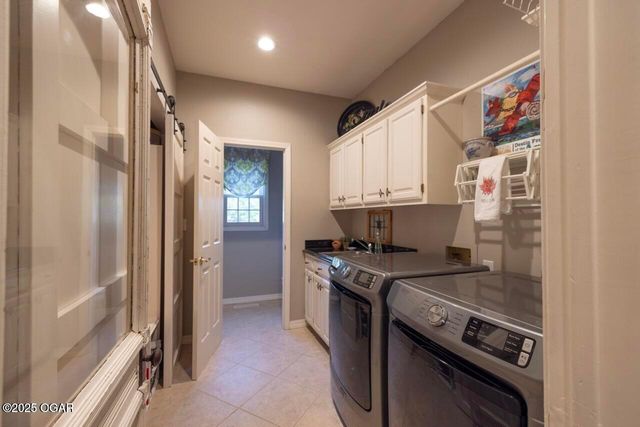 2012 Beau Drive, Carthage, MO 64836