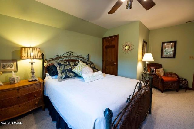 2012 Beau Drive, Carthage, MO 64836