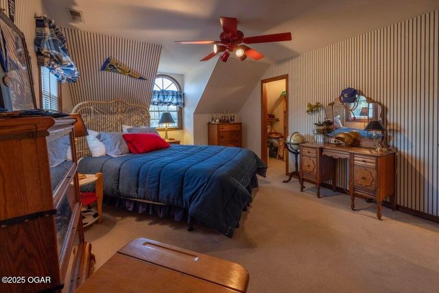 2012 Beau Drive, Carthage, MO 64836