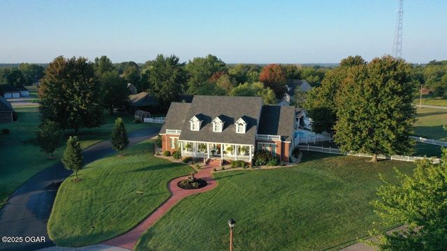 2012 Beau Drive, Carthage, MO 64836