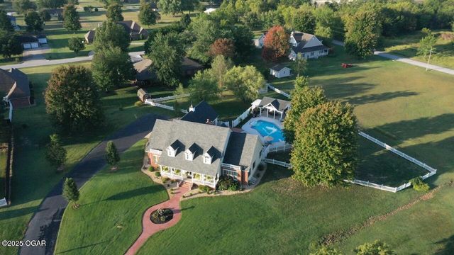 2012 Beau Drive, Carthage, MO 64836