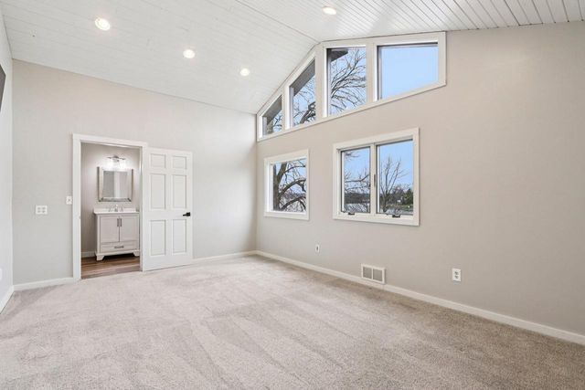 S73W17268 Lake DRIVE, Muskego, WI 53150