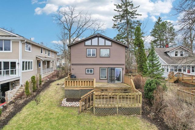 S73W17268 Lake DRIVE, Muskego, WI 53150